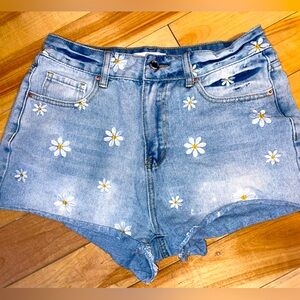 Angle Kiss, Short, 5/27